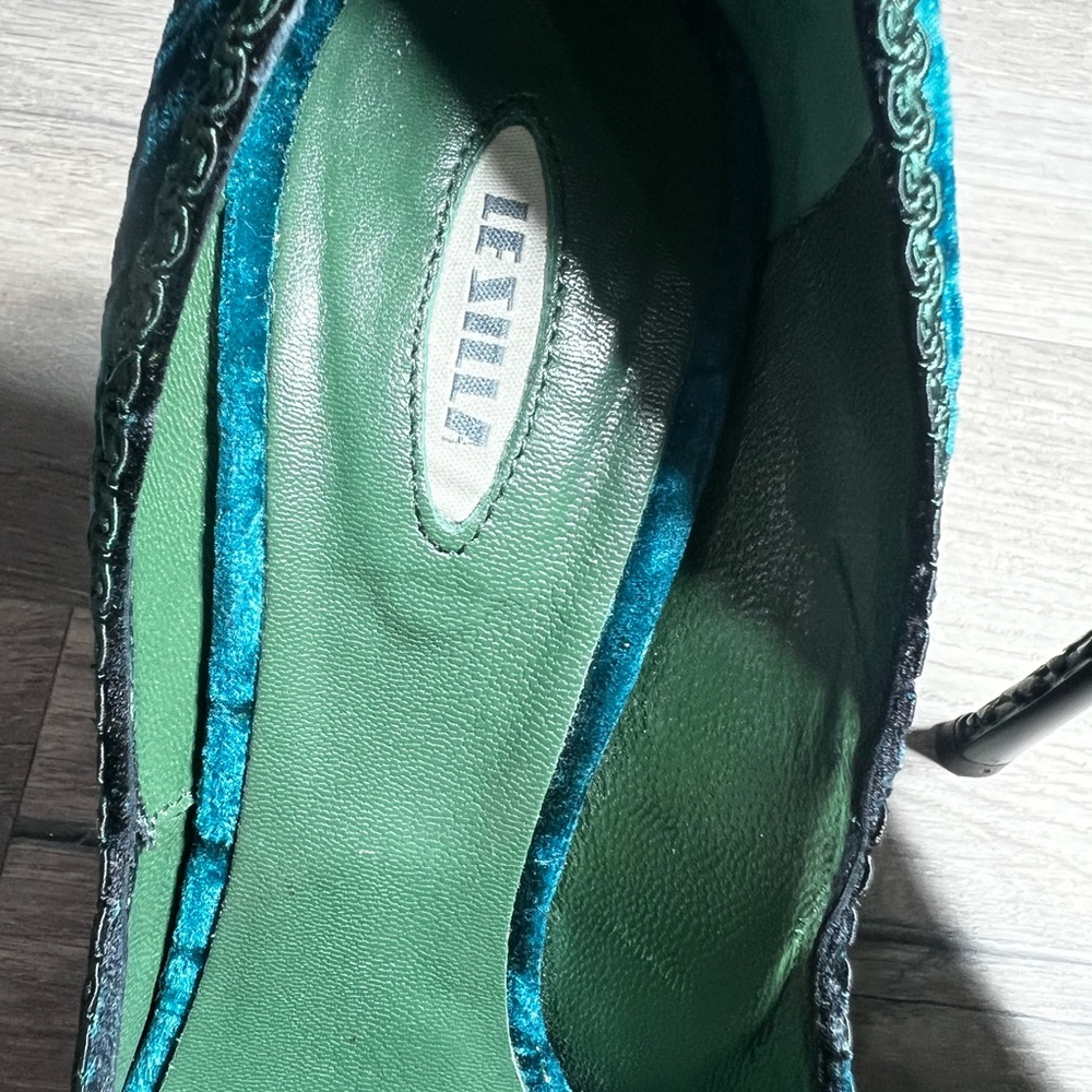 Le Silla Teal Velvet Pointed Toe Kitten Heel Pumps 37.5 - Picture 6 of 16